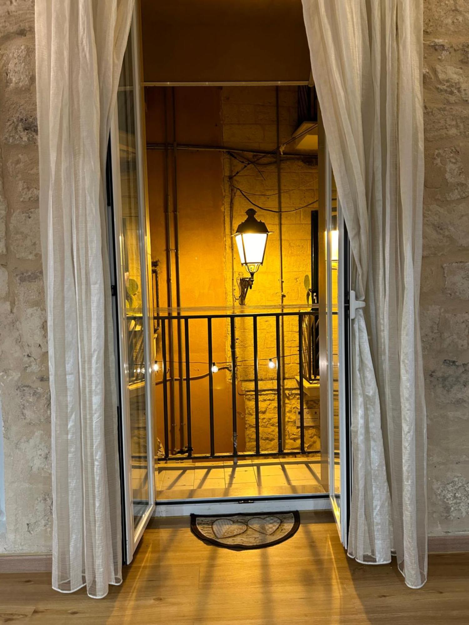 Appartamento D'Epoca Bari Exteriör bild